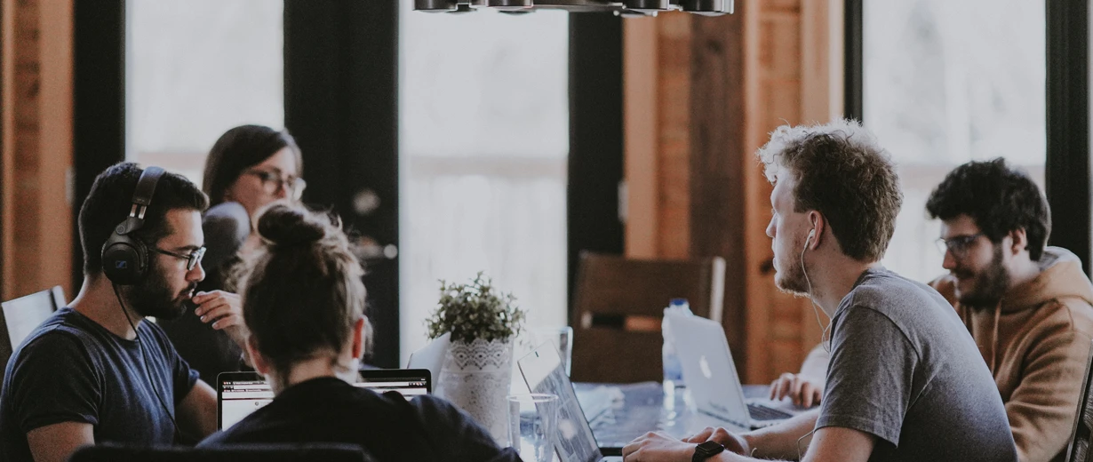 Banner - 10 Benefits of Software Development Outsourcing